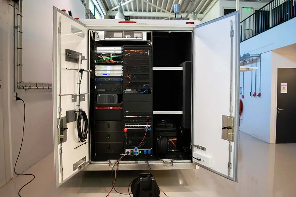 Rijnmond reportagewagen techniek