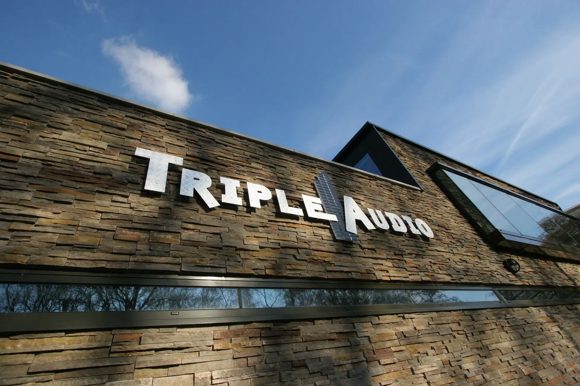 Triple Audio